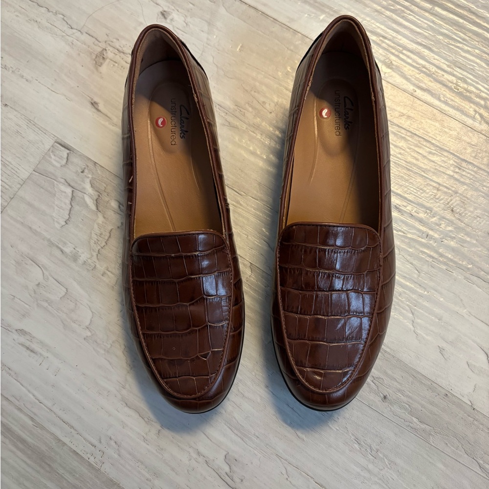 Clarks Unstructured Un Blush Ease Brown Crocodile Print Slip On Loafers …